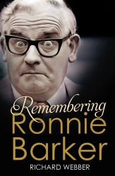 Book cover of Remembering Ronnie Barker by Richard Webber