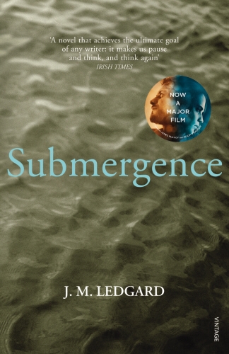 Book cover of Submergence by J M Ledgard