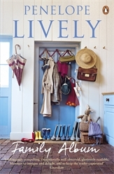 Book cover of Family Album by Penelope Lively