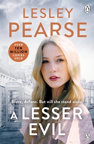 Book cover of A Lesser Evil by Lesley Pearse