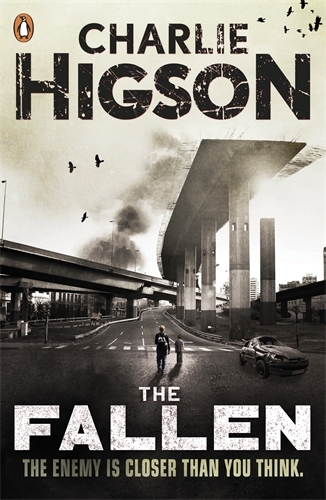 Book cover of The Fallen (The Enemy Book 5) by Charlie Higson