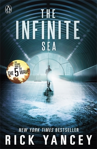 Book cover of The 5th Wave: The Infinite Sea (Book 2) by Rick Yancey
