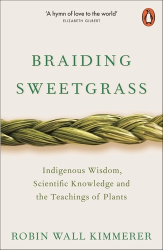 Book cover of Braiding Sweetgrass by Robin Wall Kimmerer