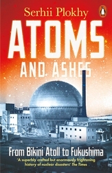 Book cover of Atoms and Ashes by Serhii Plokhy