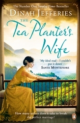 Book cover of The Tea Planter's Wife by Dinah Jefferies