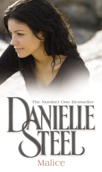 Book cover of Malice by Danielle Steel