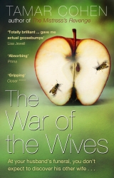Book cover of The War of the Wives by Tamar Cohen