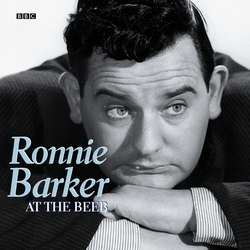 Book cover of Ronnie Barker At The Beeb by Ronnie Barker