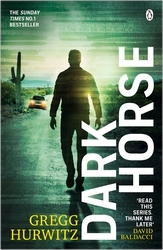 Book cover of Dark Horse by Gregg Hurwitz