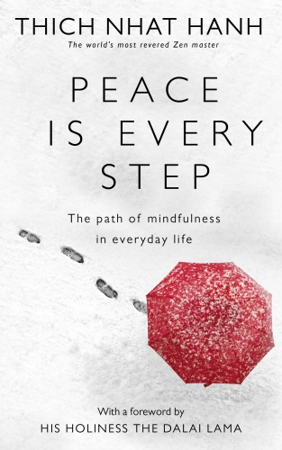 Book cover of Peace Is Every Step by Thich Nhat Hanh