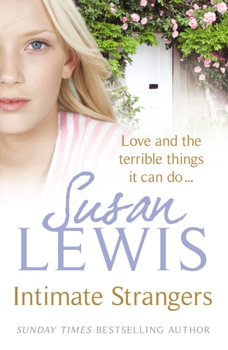 Book cover of Intimate Strangers by Susan Lewis