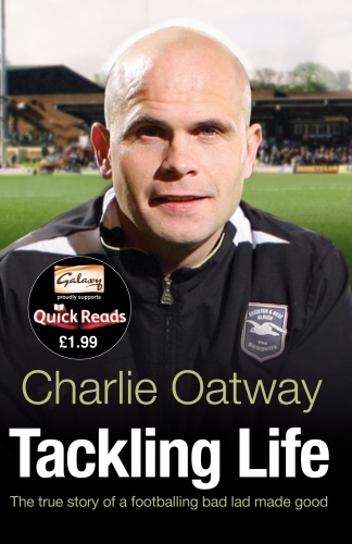 Book cover of Tackling Life by Charlie Oatway