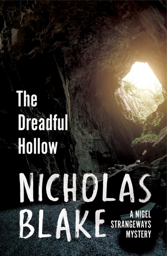 Book cover of The Dreadful Hollow by Nicholas Blake