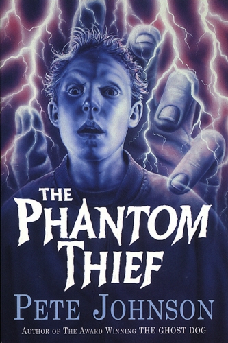 Book cover of The Phantom Thief by Pete Johnson