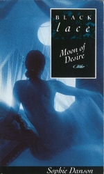 Book cover of Moon Of Desire by Sophie Danson