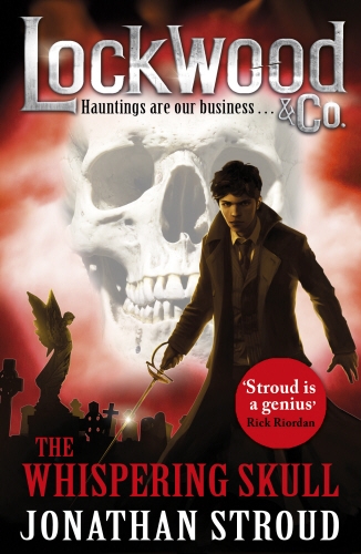 Book cover of Lockwood & Co: The Whispering Skull by Jonathan Stroud