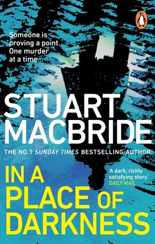 Book cover of In a Place of Darkness by Stuart MacBride