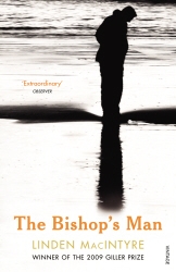 Book cover of The Bishop's Man by Linden MacIntyre