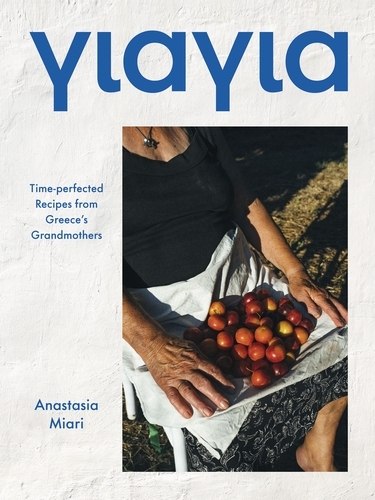 Book cover of Yiayia by Anastasia Miari