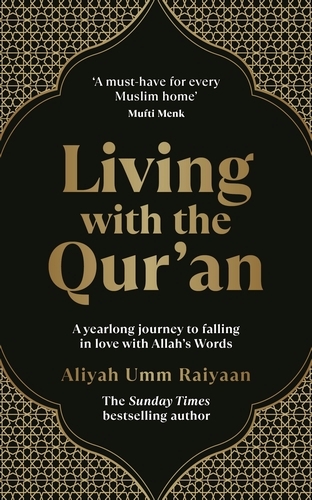 Book cover of Living with the Qur’an by Aliyah Umm Raiyaan