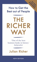 Book cover of The Richer Way by Julian Richer