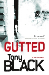 Book cover of Gutted by Tony Black