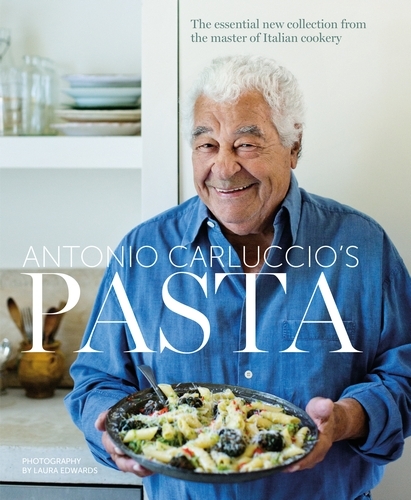 Book cover of Pasta by Antonio Carluccio