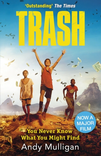 Book cover of Trash by Andy Mulligan