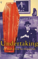 Book cover of The Undertaking by Thomas Lynch